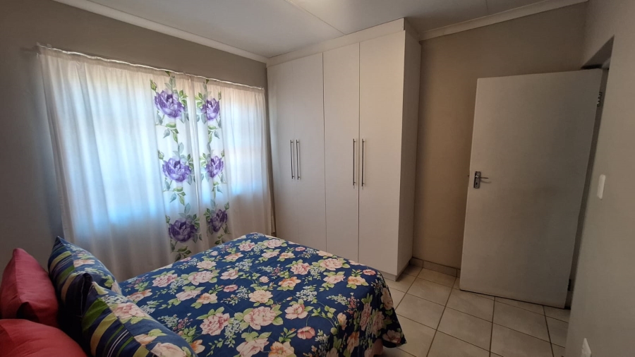 2 Bedroom Property for Sale in Rosemoor Western Cape